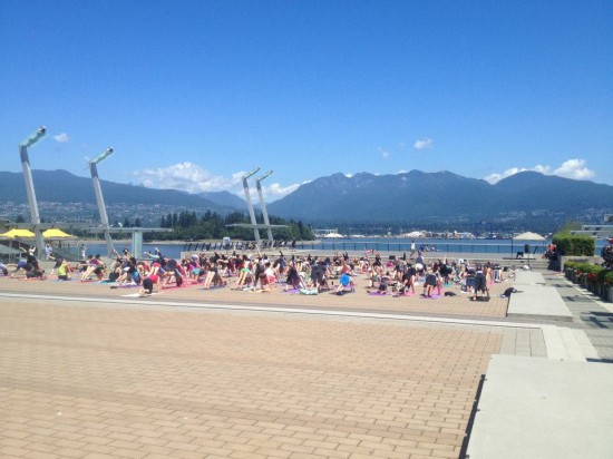 Lululemon-Free-Outdoor-Yoga