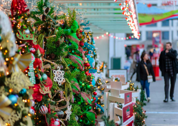 christmas canada place